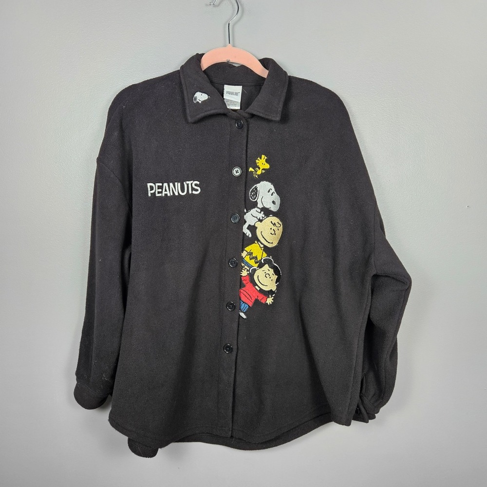 Peanuts Women M‎ Fleece Shacket Button Front Oversized Snoopy Graphic Soft Black